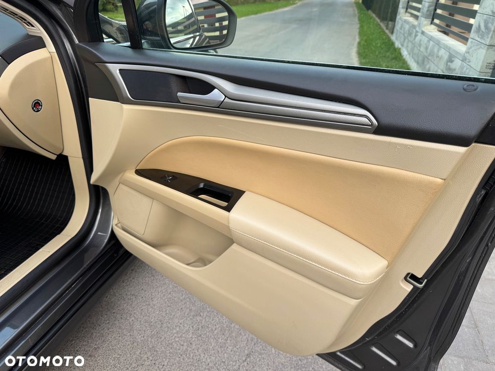 Ford Mondeo 2.0 TDCi Silver X - 12