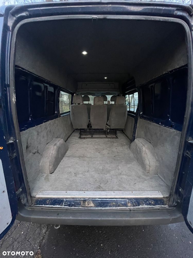 Ford Transit - 8