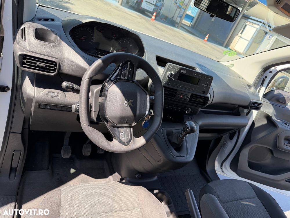 PEUGEOT Rifter 2023 — imagine 15