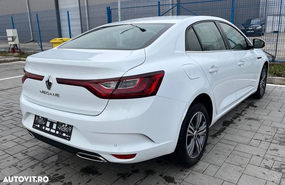 Renault Megane TCe GPF Zen - 6