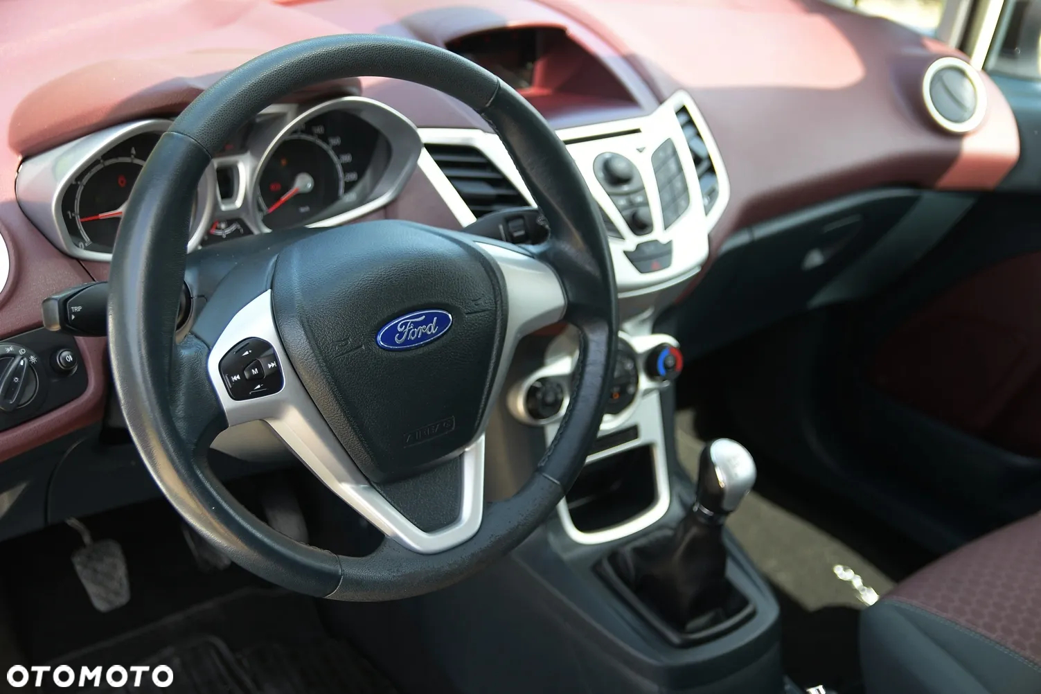 Ford Fiesta 1.25 Titanium - 24