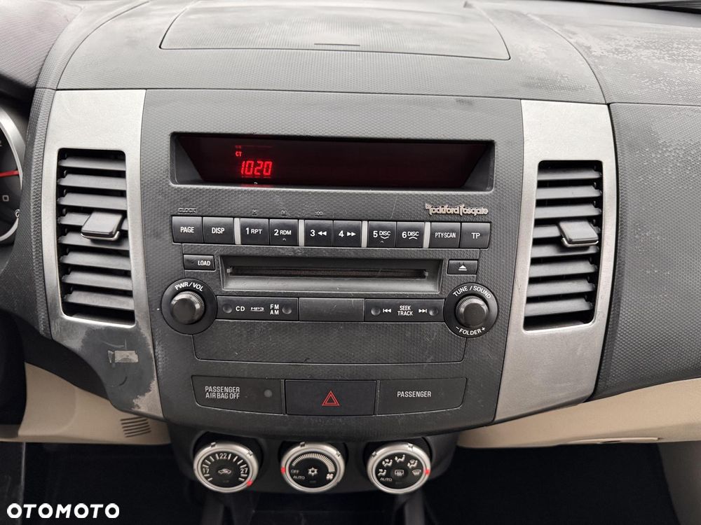 Mitsubishi Outlander 2.0 DID Instyle - 23