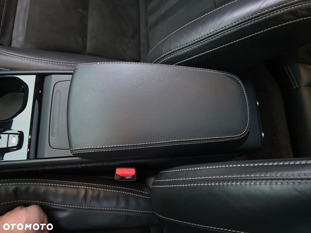 Volvo XC 40 T5 AWD R-Design - 15