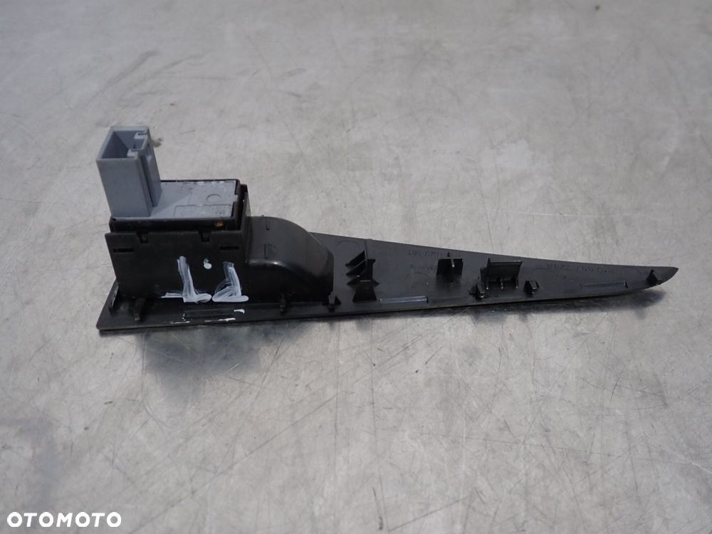 PRZEŁĄCZNIK PODNOSZENIA SZYB SEAT LEON II - 2