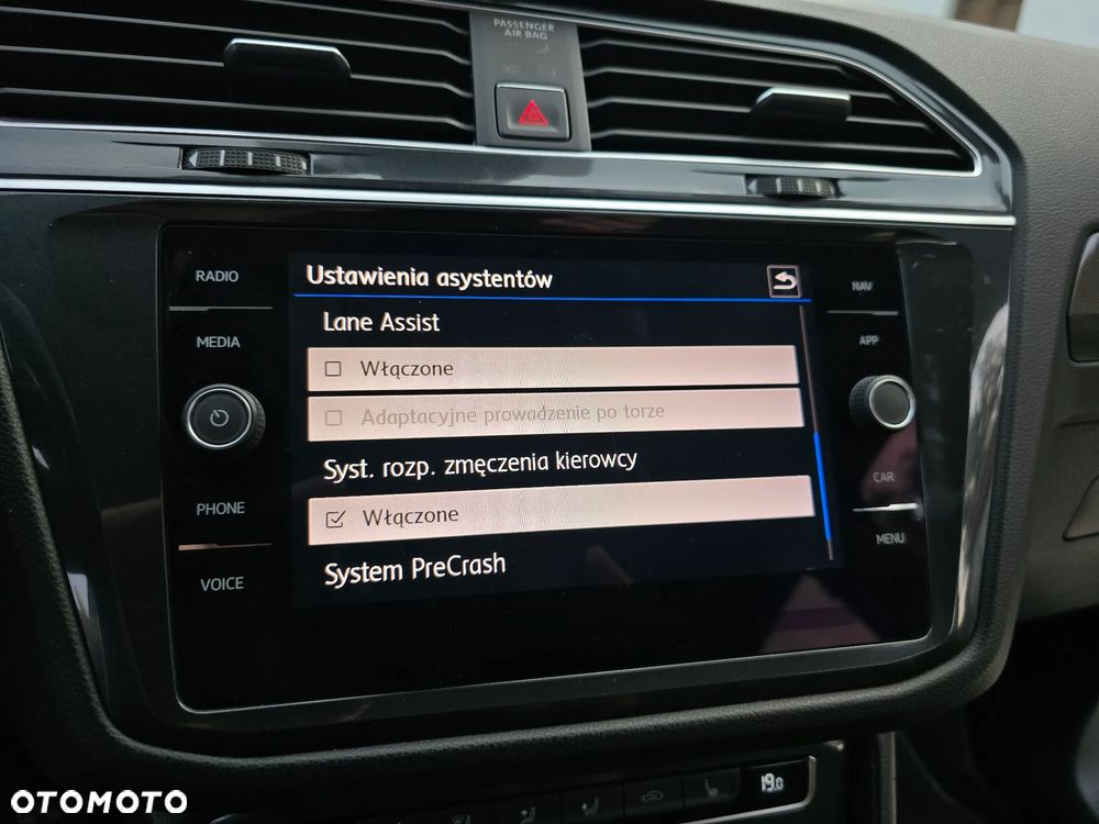 Volkswagen Tiguan 2.0 TDI SCR R-Line - 25