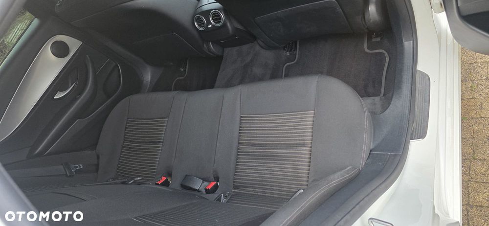 Mercedes-Benz Klasa E 220 d Business Edition 9G-TRONIC - 20