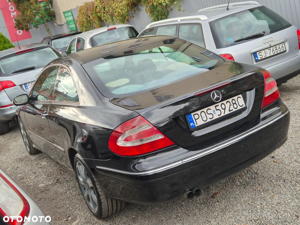 Mercedes-Benz CLK - 28