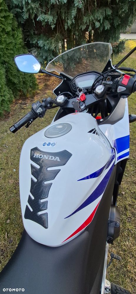 Honda CBR - 16