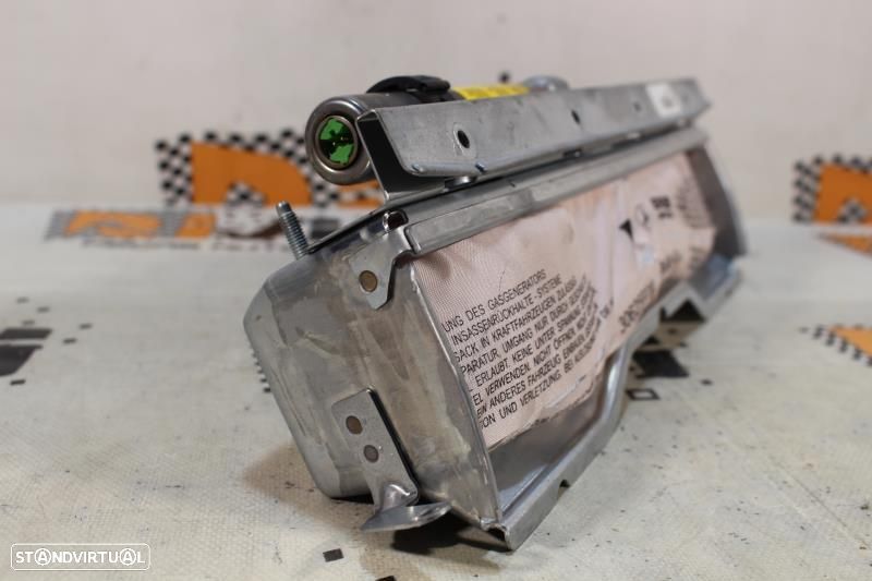 Airbag De Joelho Mercedes-Benz E-Class Coupé (C207)  306026999Ar / 204 - 2