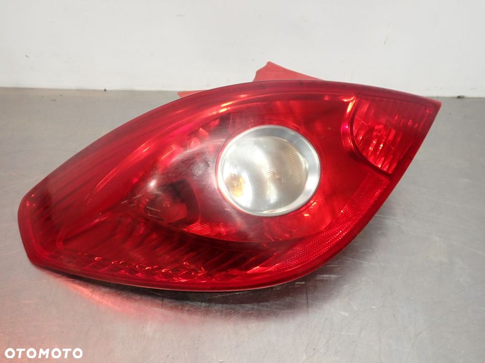 LAMPA LEWA TYLNA OPEL CORSA D - 2