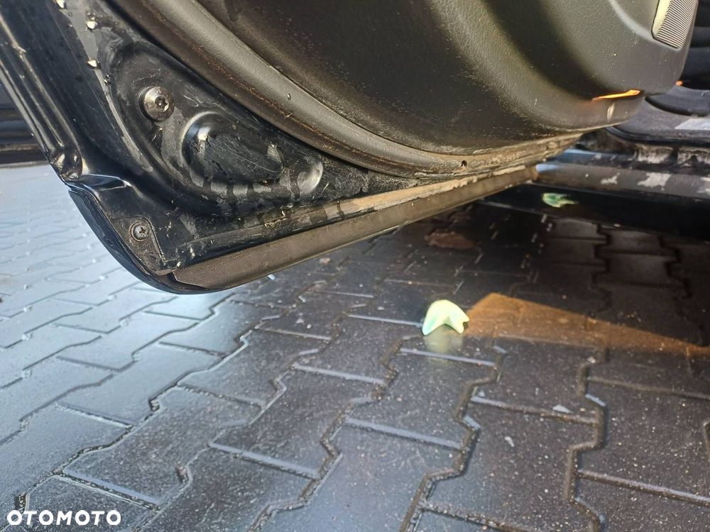 DRZWI KOMPLETNE LEWY TYŁ AUDI A4 B7 SEDAN LY9B - 4