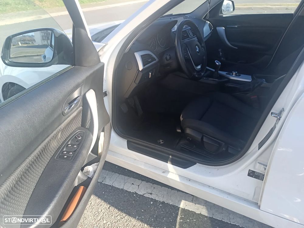 BMW 120 d Sport Line - 3