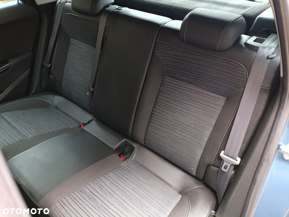 Opel Astra - 11