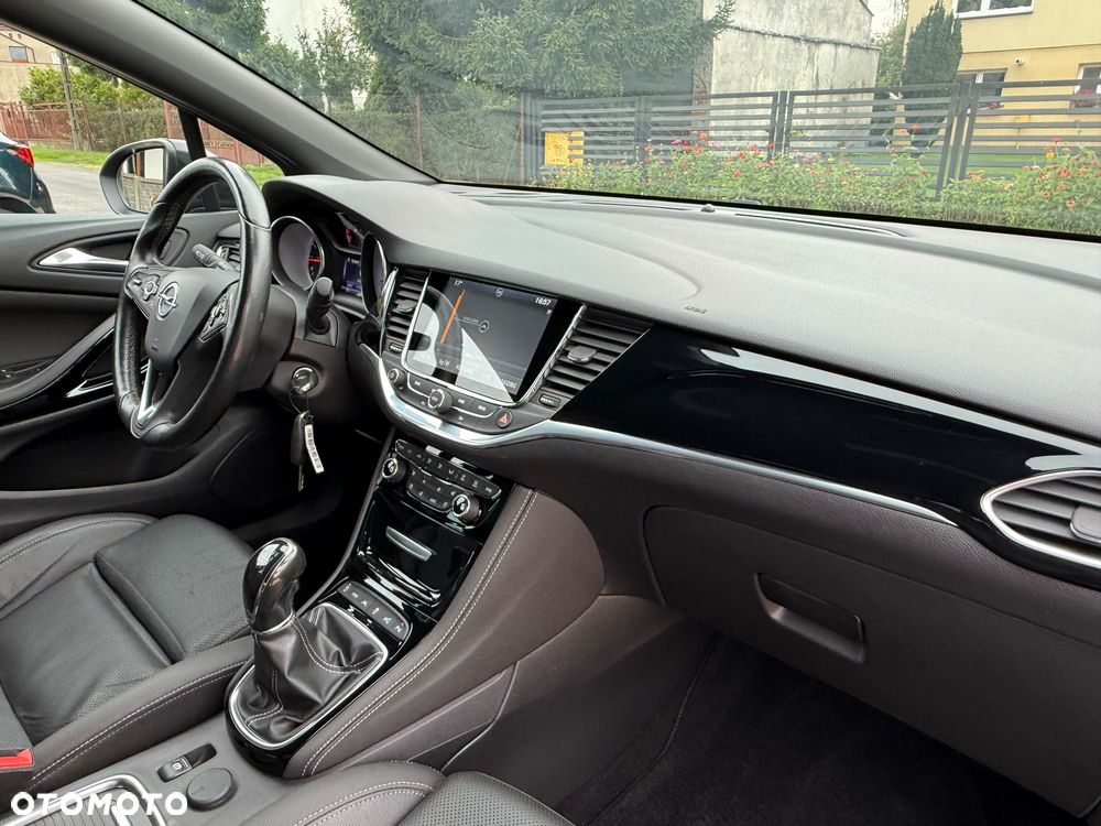 Opel Astra 1.4 Turbo Innovation - 22