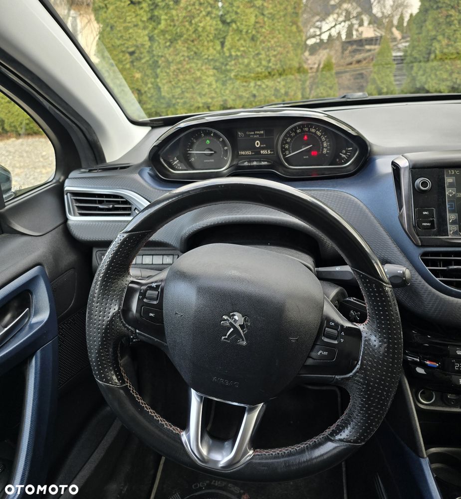 Peugeot 2008 2015 photo 4