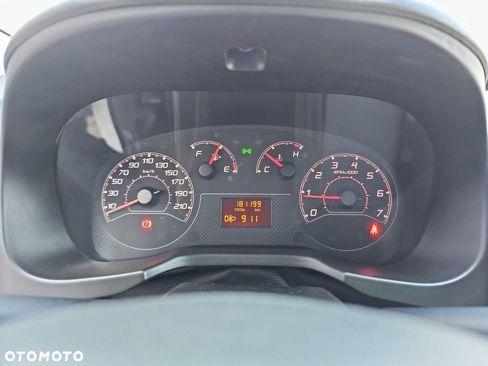 Fiat Fiorino 1.4 Easy - 16