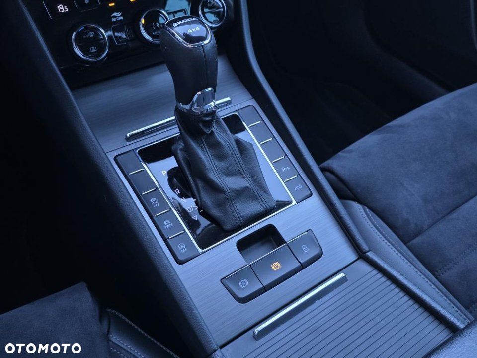 Skoda Superb - 35