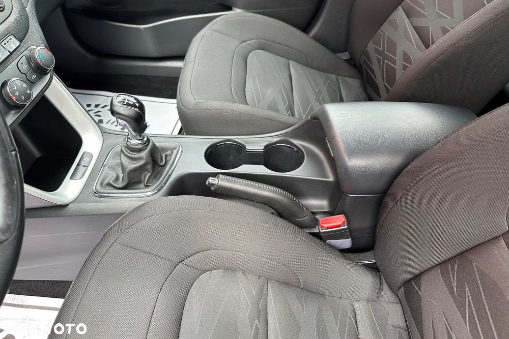 Kia Ceed - 28