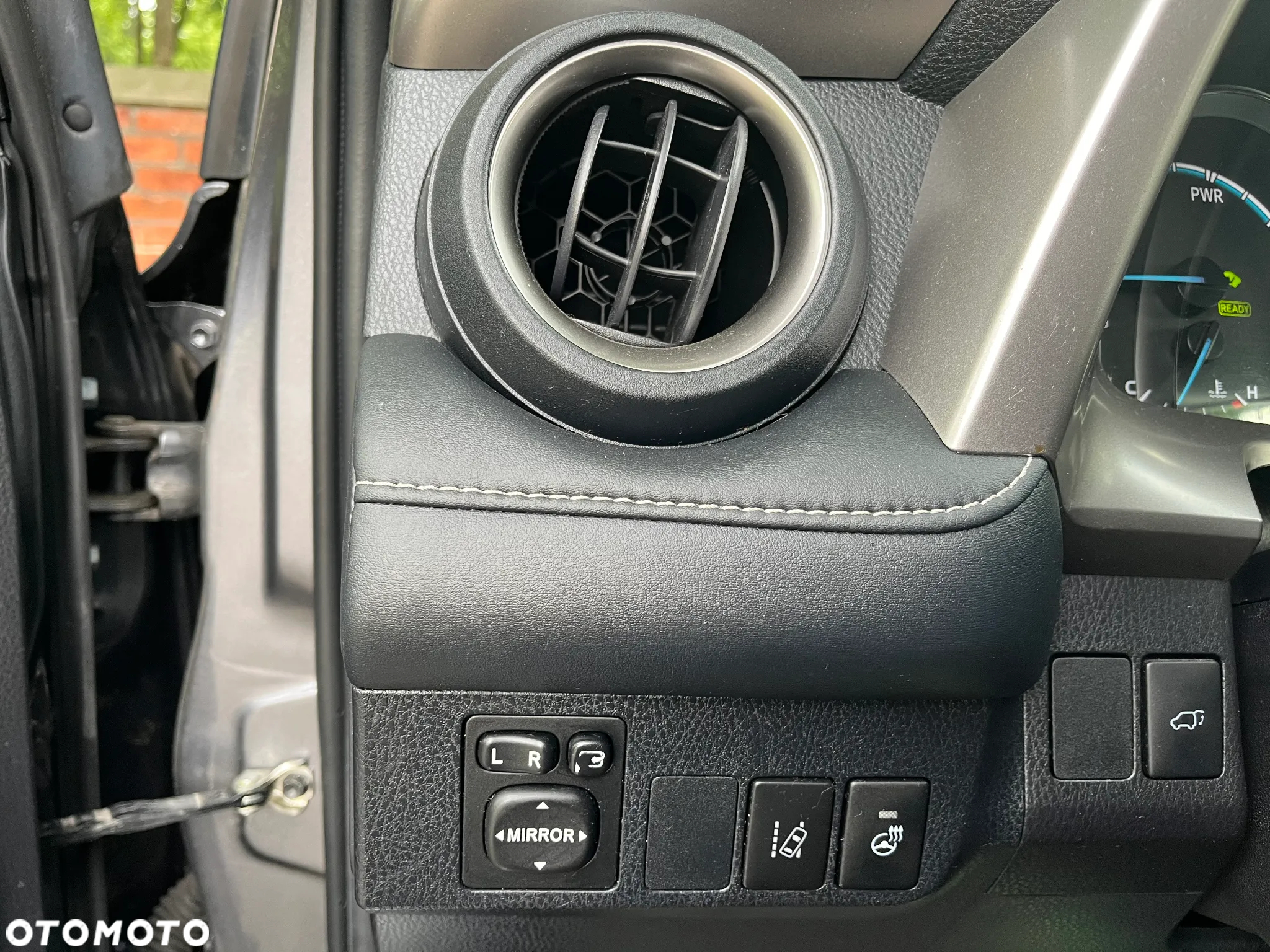 Toyota RAV4 - 31