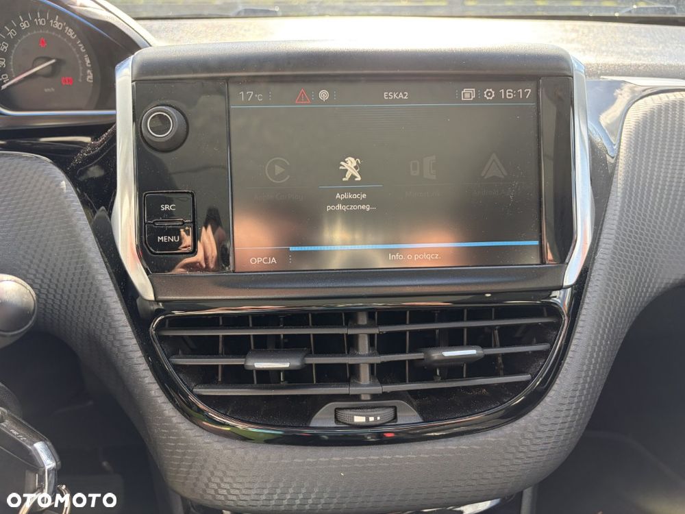 Peugeot 2008 1.2 Pure Tech GPF Allure S&S EAT6 - 21