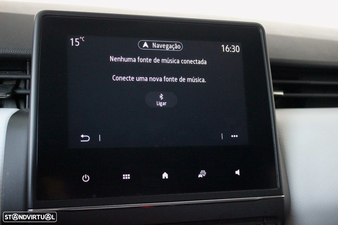 Renault Clio - 26