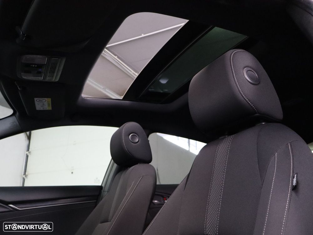 Honda Civic 1.0 i-VTEC Executive - 8