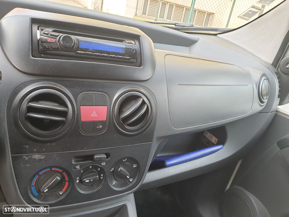 Fiat fiorino caixa isótermica A/C - 9