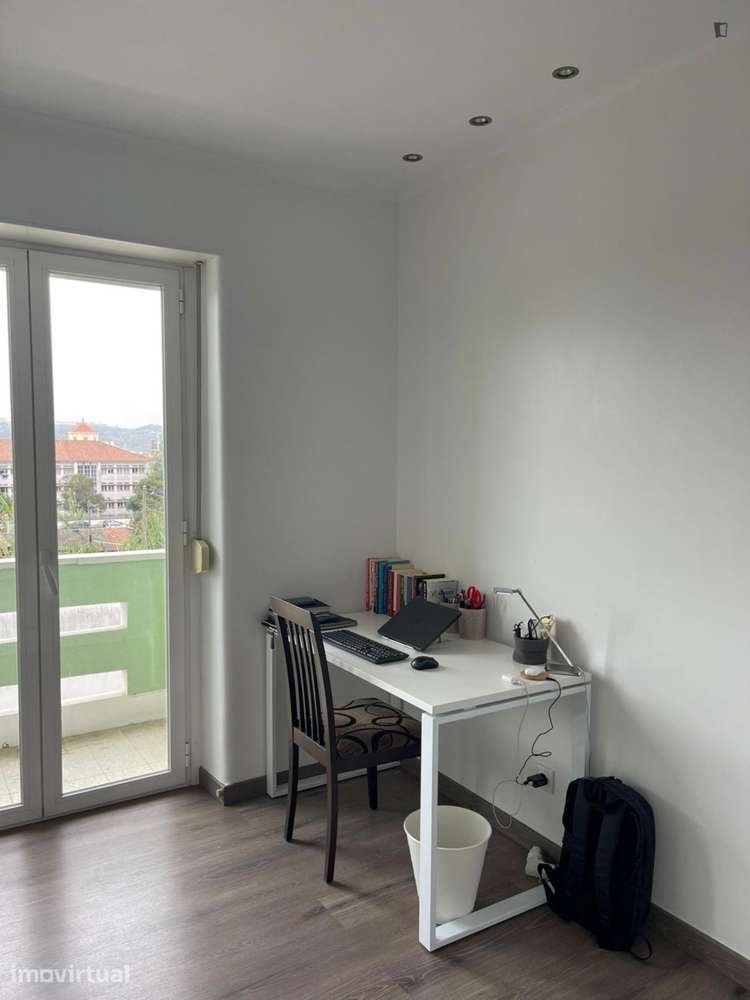 Quarto - localizado em Ajuda Lisbon - Grande imagem: 4/13