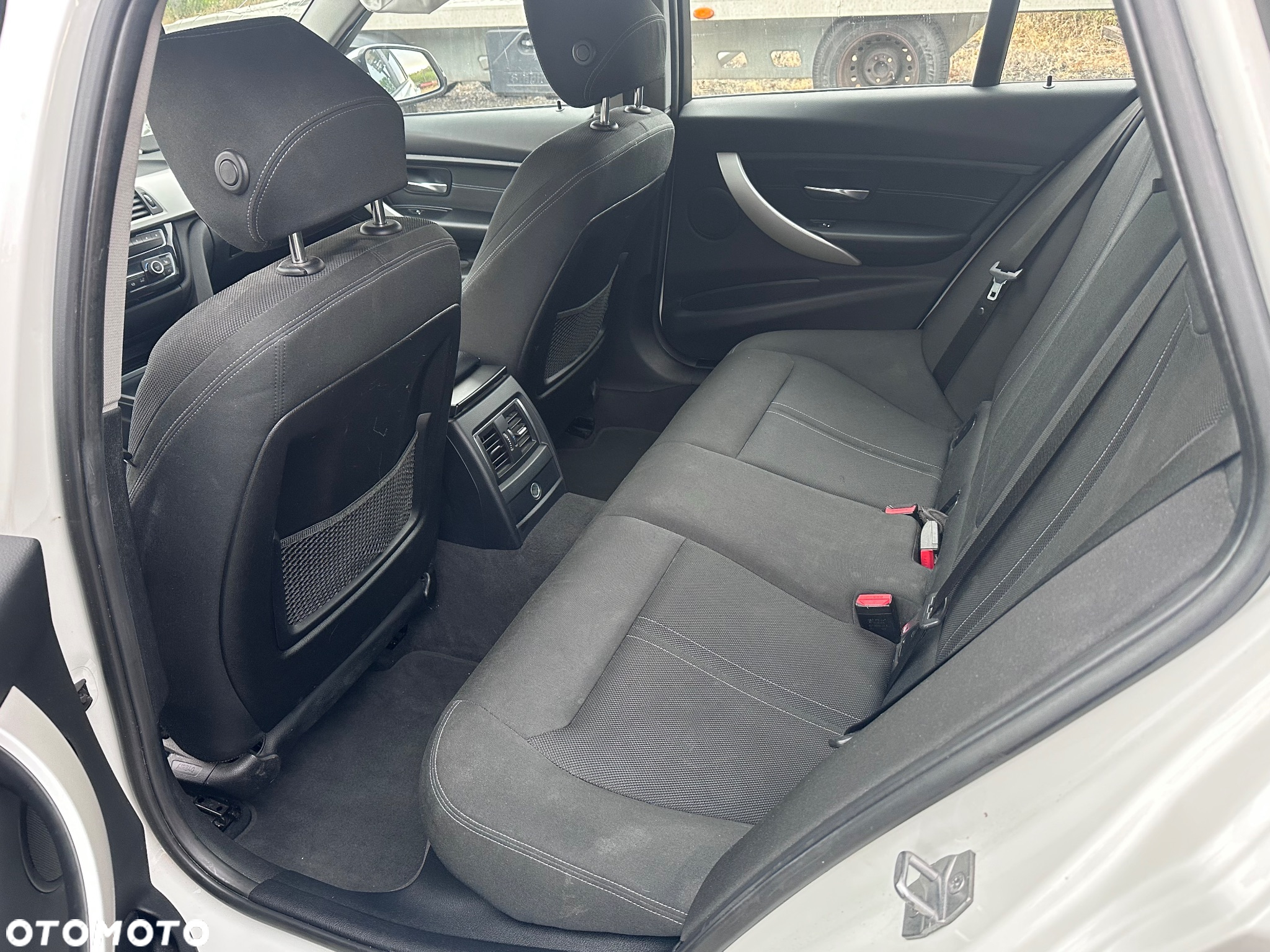 BMW Seria 3 316d Luxury Line - 17