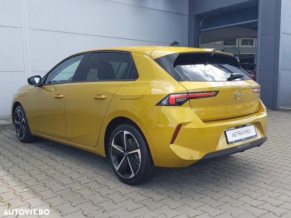 Opel Astra - 3
