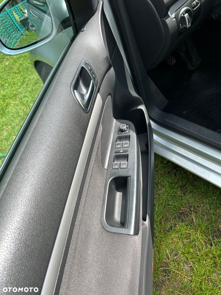 Volkswagen Golf 1.4 TSI Highline - 14