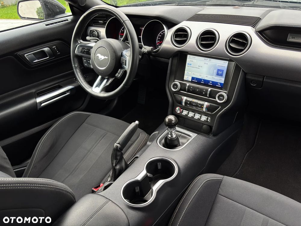 Ford Mustang - 19