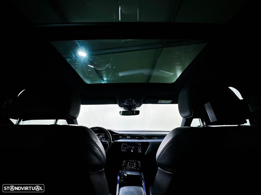 Audi e-tron 50 quattro S line - 26