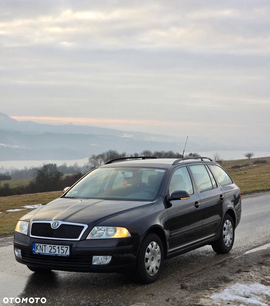 Skoda Octavia 1.6 Ambiente - 2