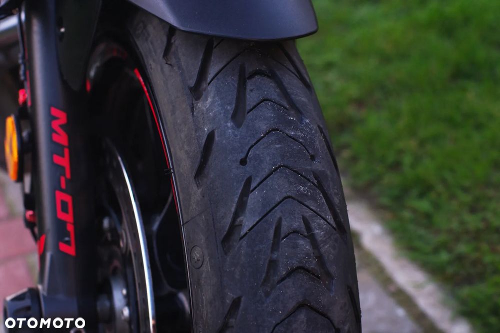 Yamaha MT - 19