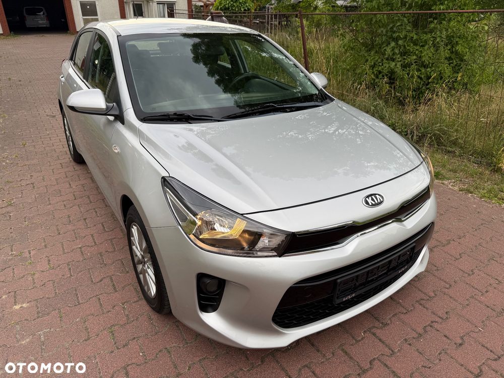 Kia Rio - 4