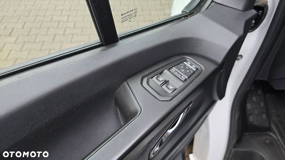 Renault Trafic - 30