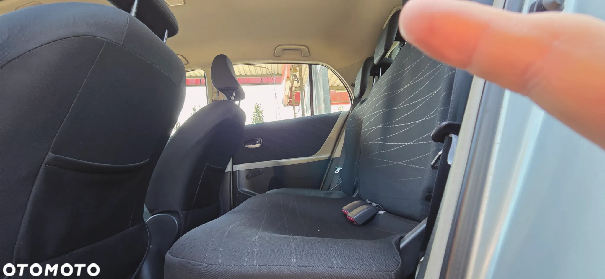 Toyota Yaris 1.3 Luna A/C - 27
