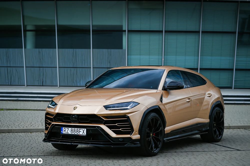 Lamborghini Urus Standard - 8