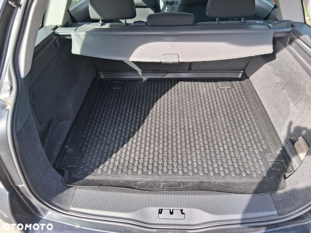 Opel Astra III 1.6 EU5 - 18