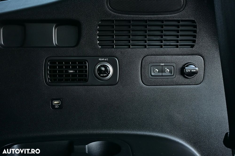 Hyundai Santa Fe blue 2.2 CRDI 2WD Automatik Family+ - 29