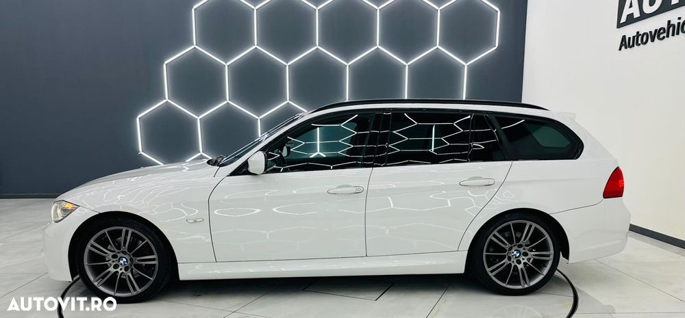 BMW Seria 3 318d Sport Line - 33