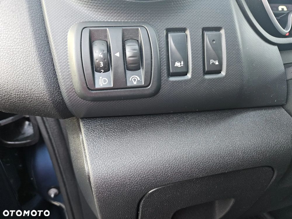 Opel Vivaro L2H1 2,9t Elegance - 11