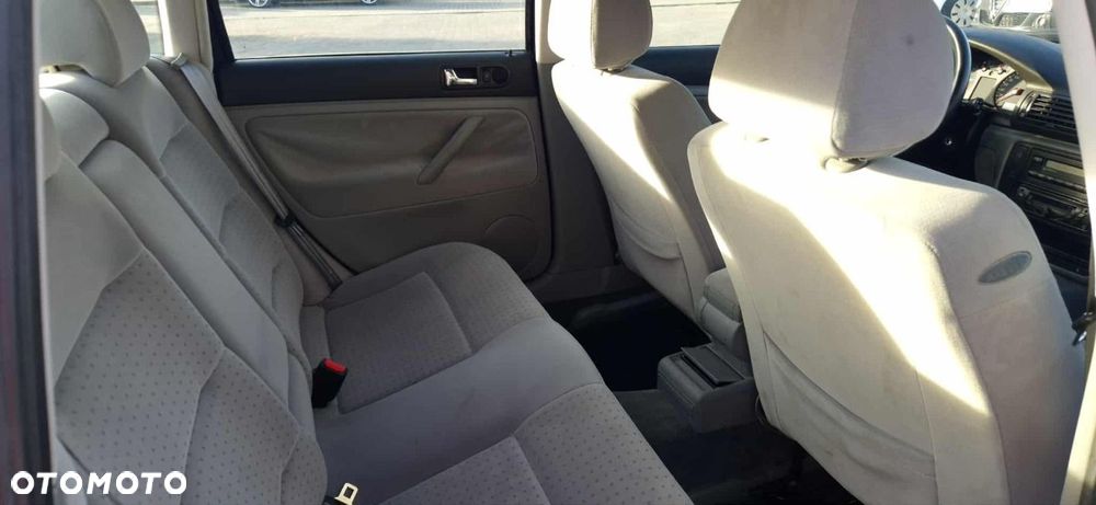 Volkswagen Passat - 9