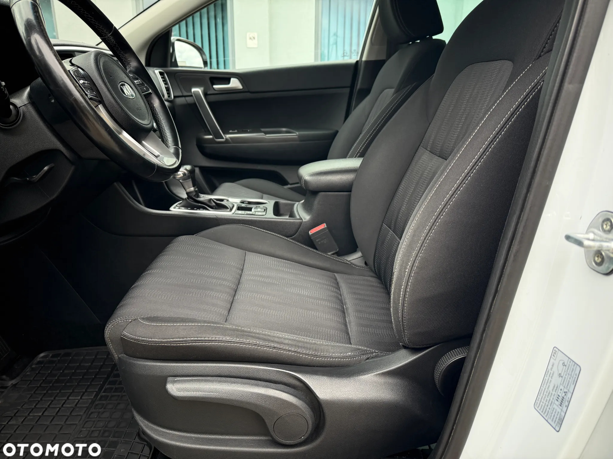 Kia Sportage 1.6 T-GDI L Business Line 4WD DCT - 29