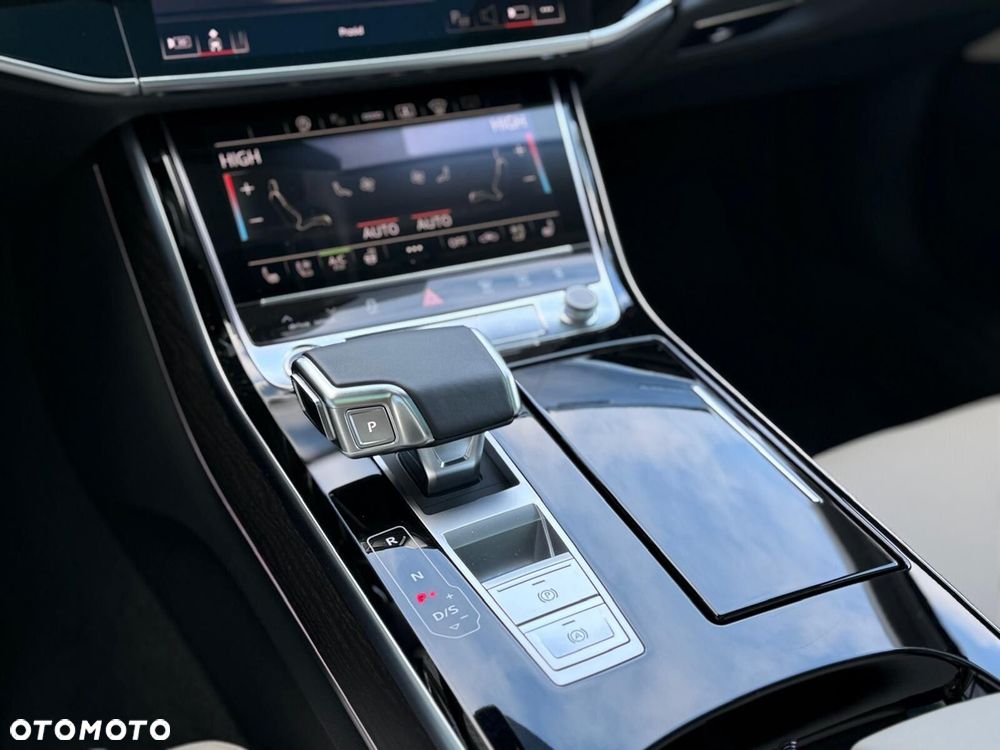 Audi A8 - 29
