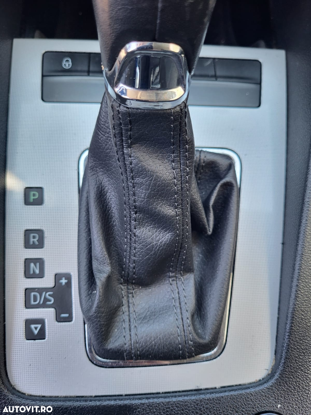 Skoda Octavia 1.6 TDI DSG Ambition - 11