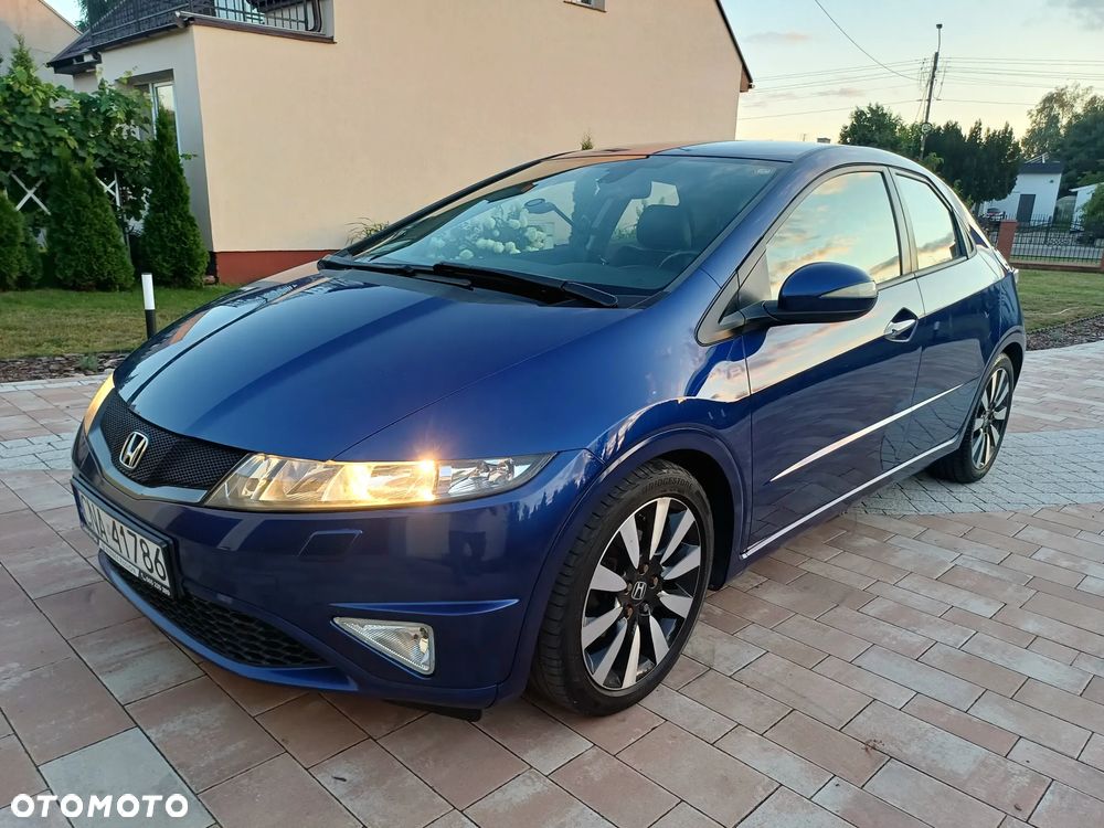 Honda Civic 1.8i-VTEC Automatik Sport