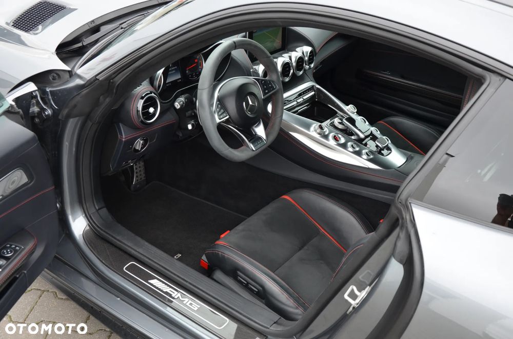 Mercedes-Benz AMG GT S - 14
