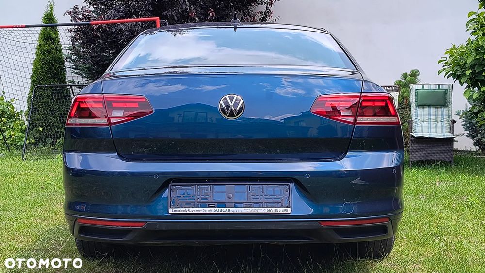 Volkswagen Passat 2.0 TDI SCR DSG Business - 3